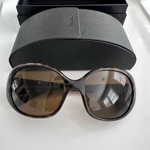Prada sunglasses SPR 27L